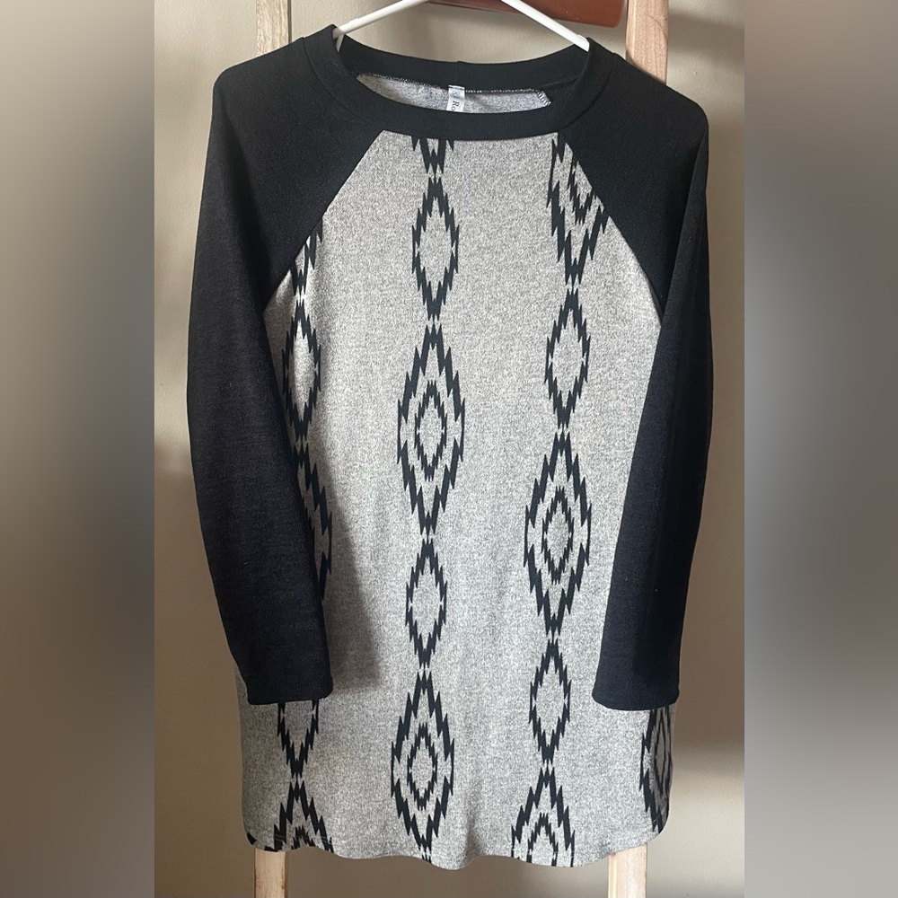 Boutique Black and Grey lightweight Sweater